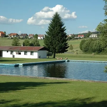 Penzion U Zámeckého Parku Zihobce